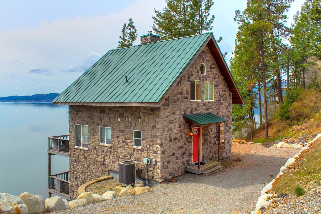 Beautiful Lake Coeur D'Alene Cabin On The Bay Mica Exterior photo