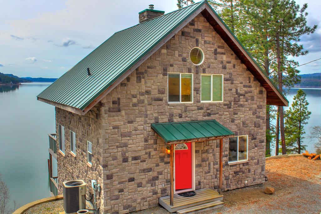 Beautiful Lake Coeur D'Alene Cabin On The Bay Mica Exterior photo